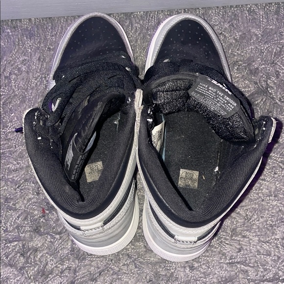 Nike (SHADOW) High-Top Sneakers - Black and White SIZE 5 (KIDS) - Picture 4 of 7